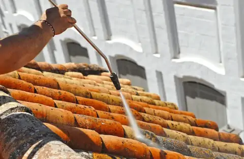 Nettoyage de toitures - Moutiers-au-Perche